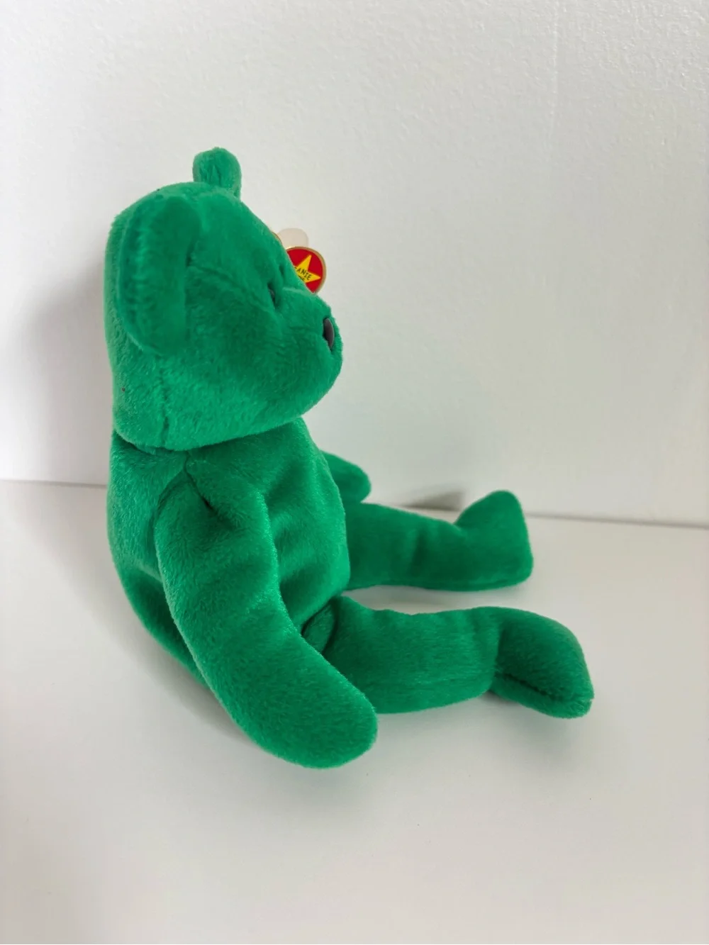 Ty Beanie Baby 'Erin' Green Plush Bear 1997 - Shamrock St. Patrick's Day Toy